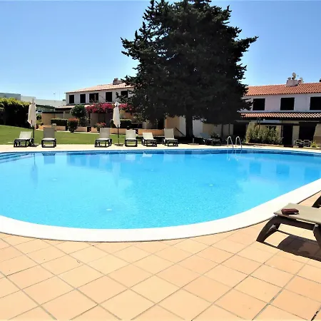 V2 Vilar Jardim Piscina Wifi Quarteira
