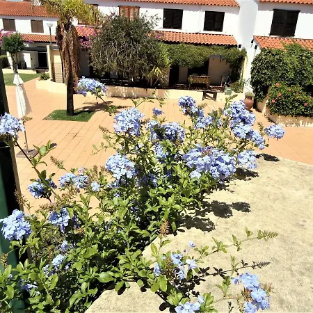Dom wakacyjny V2 Vilar Jardim Piscina Wifi Quarteira