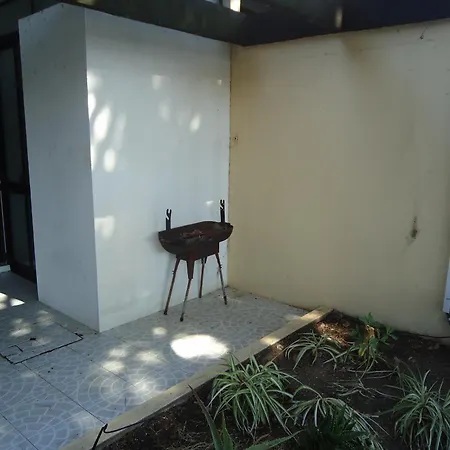 V2 Vilar Jardim Piscina Wifi * Quarteira