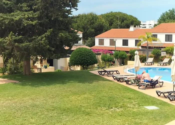 V2 Vilar Jardim Piscina Wifi Casa de Férias *