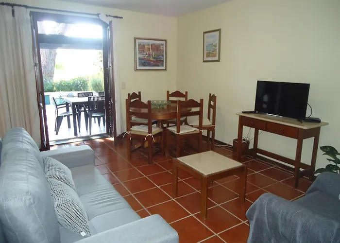 V2 Vilar Jardim Piscina Wifi Quarteira