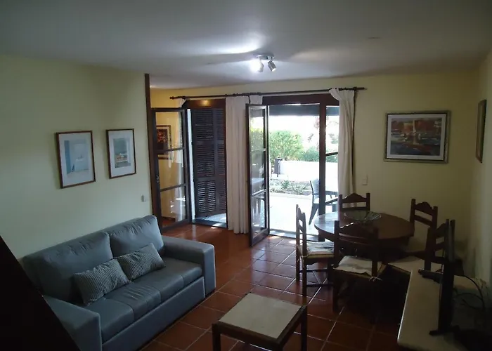 V2 Vilar Jardim Piscina Wifi * Quarteira