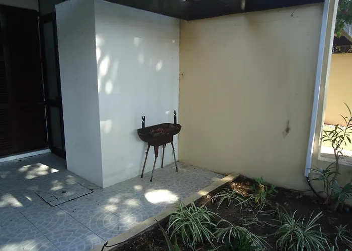 V2 Vilar Jardim Piscina Wifi * Quarteira